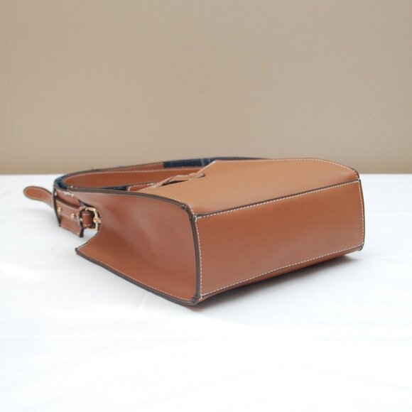 True Religion Horseshoe Motif Crossbody Tote Bag - Picture 5 of 8